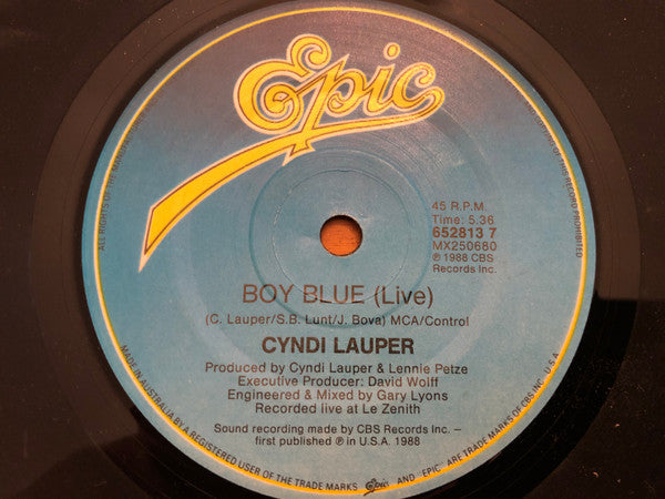 Cyndi Lauper : Hole In My Heart (All The Way To China) (7", Single)