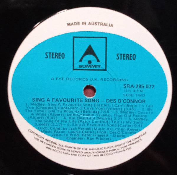 Des O'Connor, Jack Parnell & His Orchestra, Mike Sammes Singers : Sing A Favourite Song (LP)