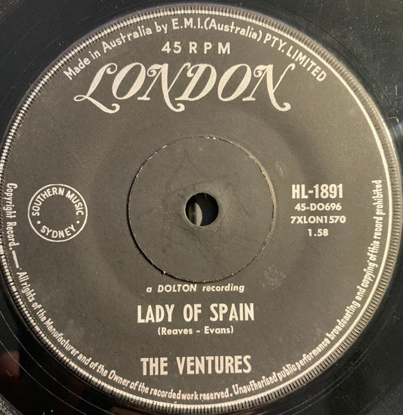 The Ventures : Blue Moon / Lady Of Spain (7", Single)