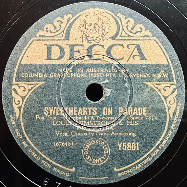 Louis Armstrong And His Orchestra : When The Saints Go Marching In / Sweethearts On Parade (Shellac, 10")