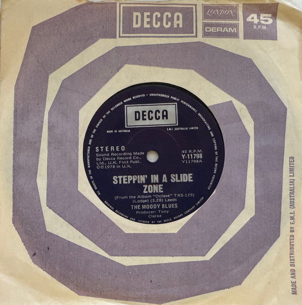 The Moody Blues : Steppin' In A Slide Zone (7", Single)