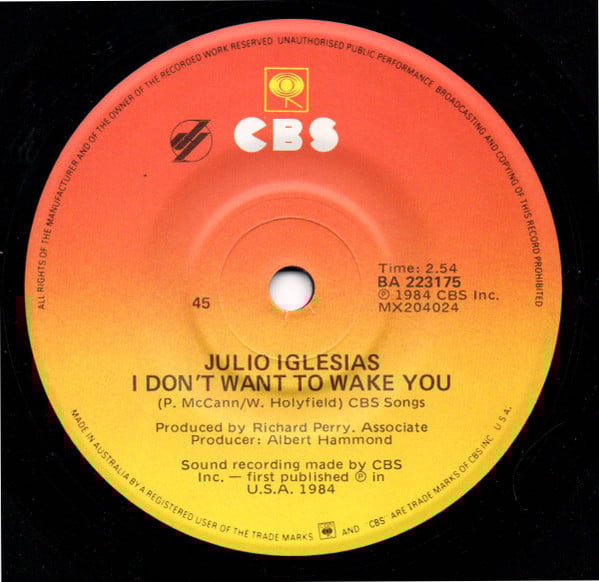 Julio Iglesias & Willie Nelson : To All The Girls I've Loved Before (7", Single)