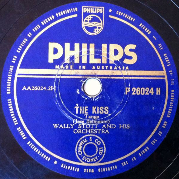 Wally Stott & His Orchestra : Waltzing Bugle Boy / The Kiss (Shellac, 10")