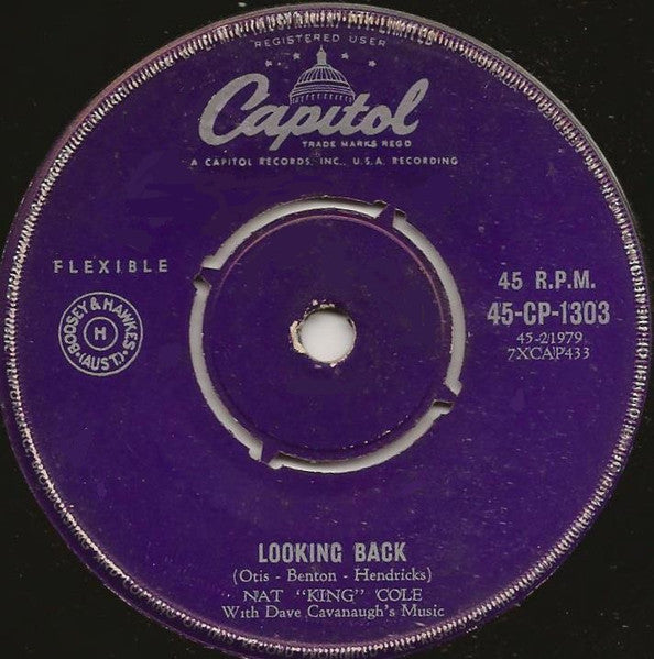 Nat King Cole : Looking Back / Do I Like It (7", Single)