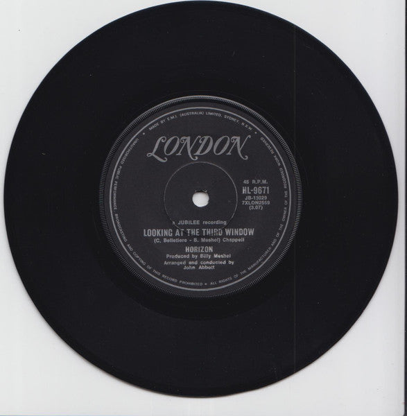 Horizon (16) : Looking At The Third Window / What We Got Between Us (7", Single)