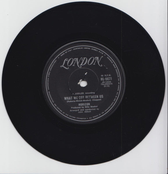 Horizon (16) : Looking At The Third Window / What We Got Between Us (7", Single)