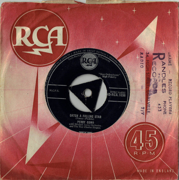 Perry Como With Mitchell Ayres Orchestra* And The Ray Charles Singers : Magic Moments / Catch A Falling Star (7", Single, Tri)