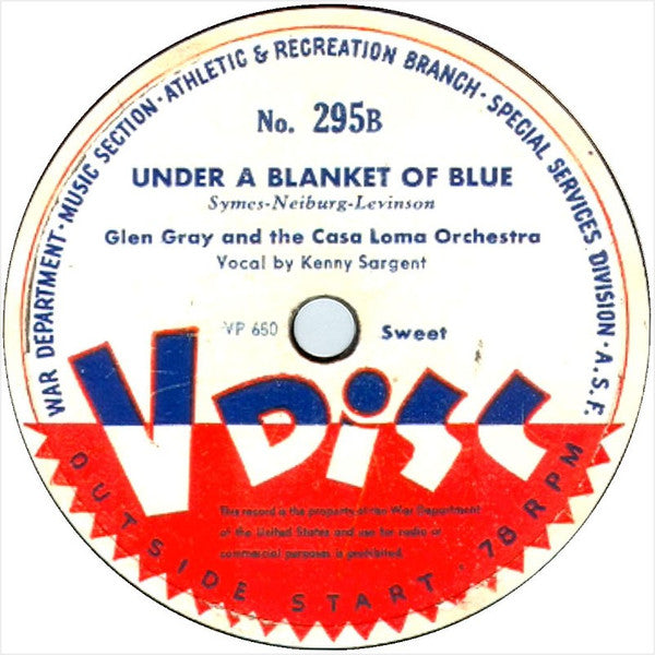 Charlie Spivak And His Orchestra / Glen Gray & The Casa Loma Orchestra : White Christmas / When Your Lips Met Mine / Under A Blanket Of Blue (12")