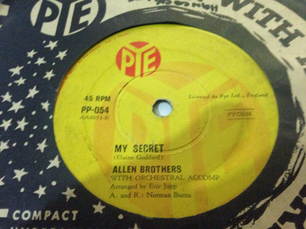The Allen Brothers* : First Kiss (7", Single)
