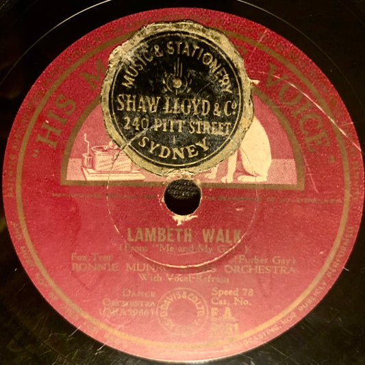 Ronnie Munro & His Orchestra : Lambeth Walk / Me And My Girl (Shellac, 10")