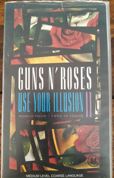 Guns N' Roses : Use Your Illusion II (World Tour - 1992 In Tokyo) (VHS)
