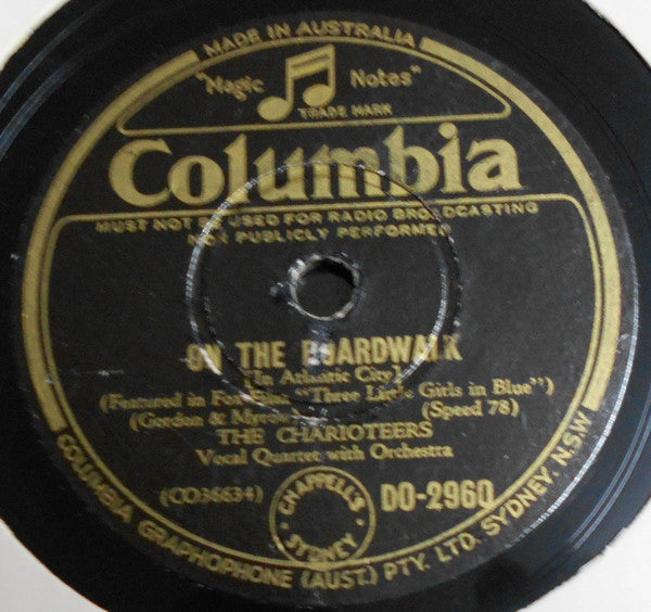 The Charioteers : On The Boardwalk / You Make Me Feel So Young (Shellac, 10")