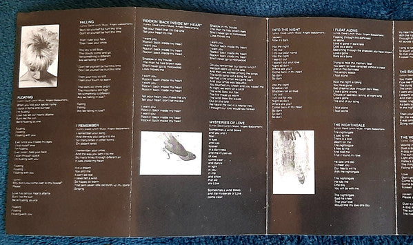Julee Cruise : Floating Into The Night (Cass, Album)