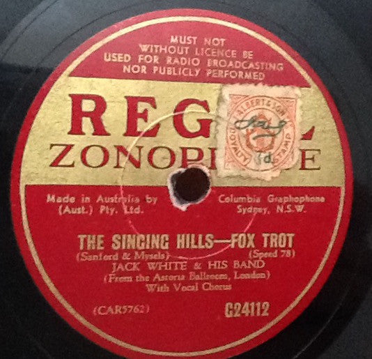 Jack White And His Band : There's A Boy Coming Home On Leave / The Singing Hills (Shellac, 10")