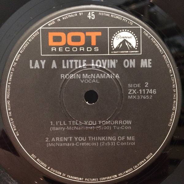 Robin McNamara : Lay A Little Lovin' On Me (7", EP)