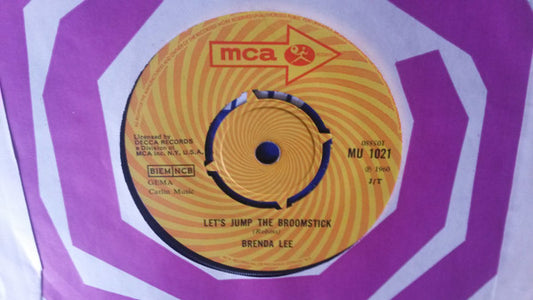 Brenda Lee : Let's Jump The Broomstick / All Alone Am I (7")