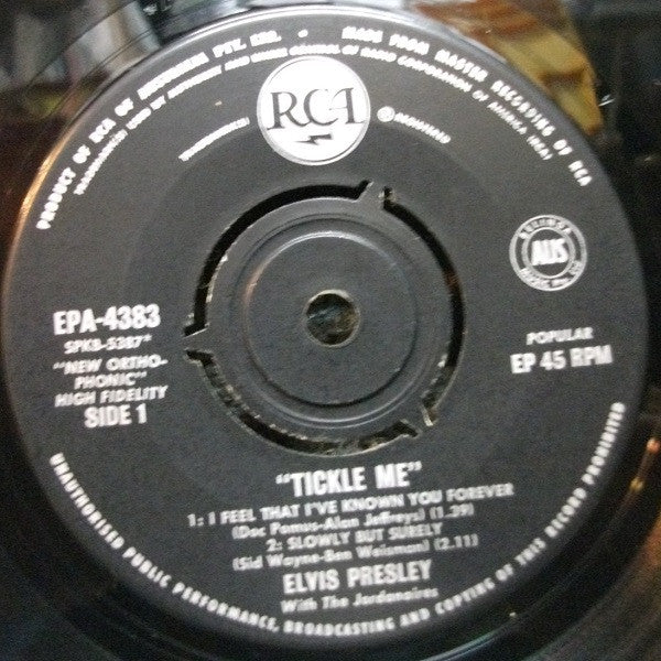 Elvis Presley : Tickle Me  (7", EP, RE)