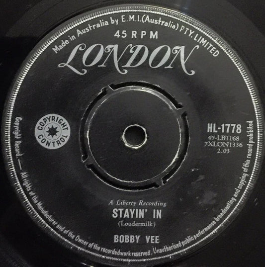 Bobby Vee : Stayin' In (7", Single)
