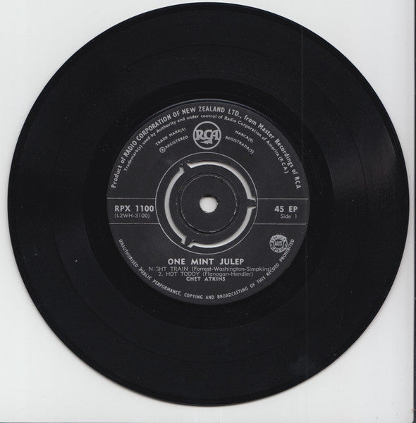 Chet Atkins : One Mint Julep (7", EP)