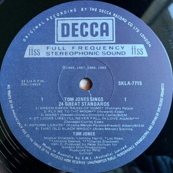Tom Jones : Tom Jones Sings 24 Great Standards (2xLP, Comp)