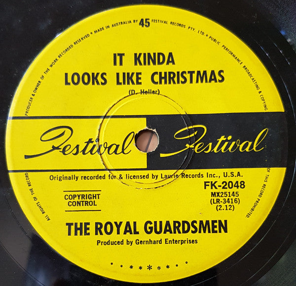 The Royal Guardsmen : Snoopy's Christmas / It Kinda Looks Like Christmas (7", Single)