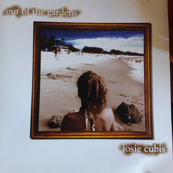 Josie Cubis : Out Of The Gardens (CD)