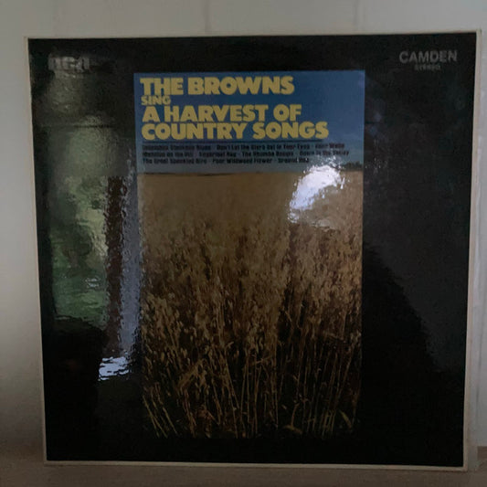 The Browns (3) : The Browns Sing A Harvest Of Country Songs (LP, Comp)