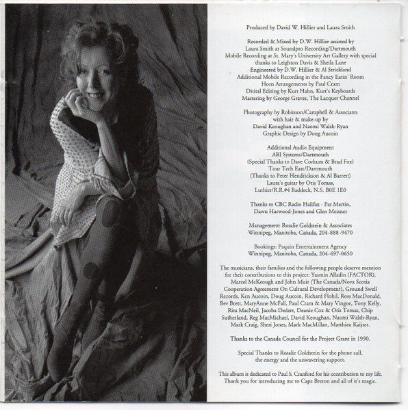 Laura Smith (2) : B'tween The Earth And My Soul (CD, Album)