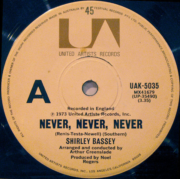 Shirley Bassey : Never, Never, Never / Day By Day (7", Single)