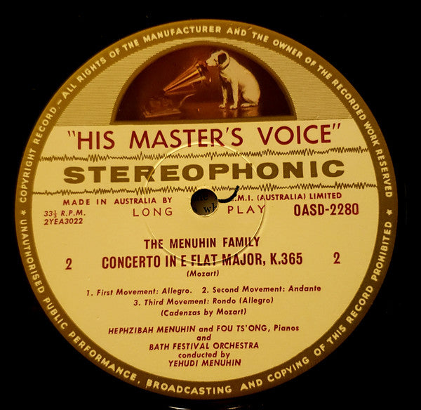 Wolfgang Amadeus Mozart, Yehudi Menuhin, Hephzibah Menuhin, Yaltah Menuhin, Jeremy Menuhin, Fou Ts'Ong and Hephzibah Menuhin Conductor Yehudi Menuhin : Three Piano Concerto / Two Piano Concerto (LP)