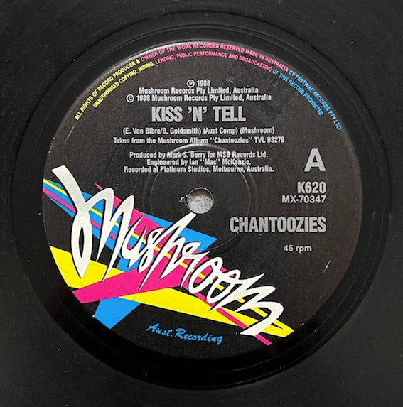 Chantoozies* : Kiss 'N' Tell (7", Single)