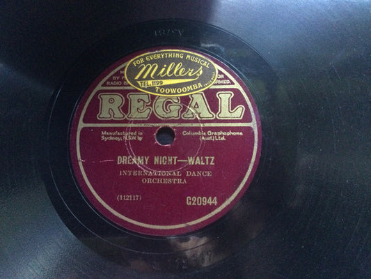 International Dance Orchestra (2) : Dreamy Night / Let's Dance Darling (Shellac, 10")