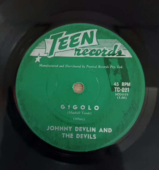 Johnny Devlin & The Devils : Gigolo / Baby, I Miss You So (7", Single, Sol)