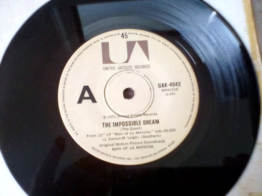 Motion Picture Cast* : Dulcinea / The Impossible Dream (7", Single)