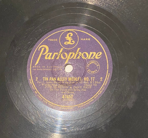 Ivor Moreton And Dave Kaye : Tin Pan Alley Medley No 17 (Shellac, 10")