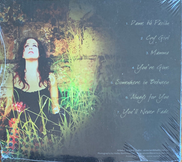 Susanna O'Leary : Somewhere In Between (CD)