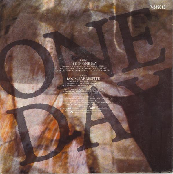 Howard Jones : Life In One Day (7")
