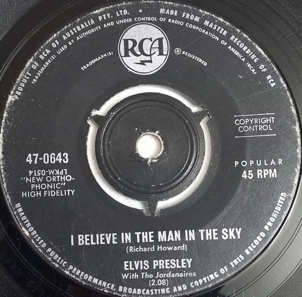 Elvis Presley With The Jordanaires : Crying In The Chapel / I Believe In The Man In The Sky (7", Single, Mono, 3 P)