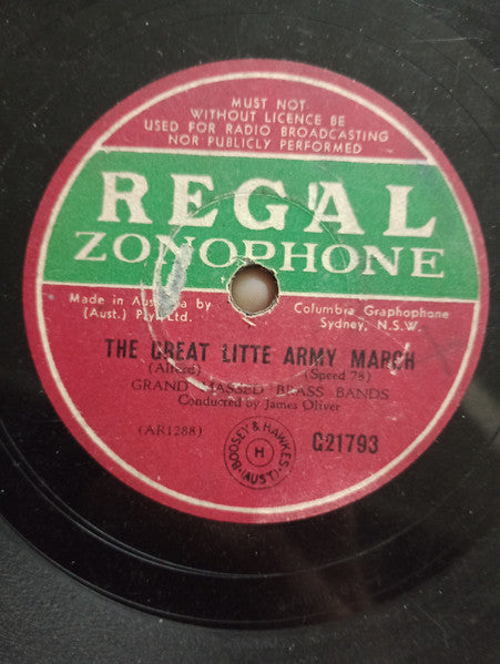 Grand Massed Brass Bands : Old Comrades / The Great Little Army March  (Shellac, 10")