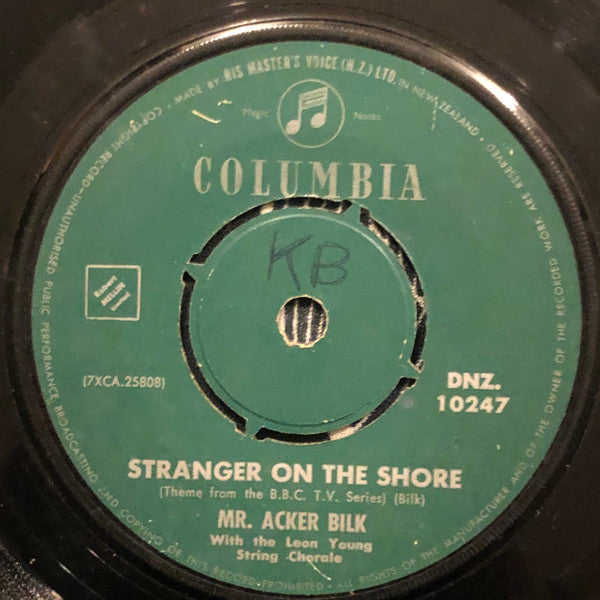 Acker Bilk With The Leon Young String Chorale : Stranger On The Shore (7", Single)