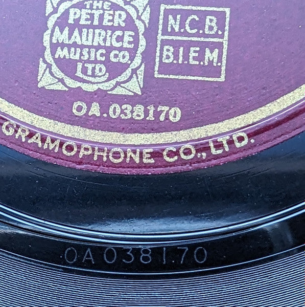 Glenn Miller And His Orchestra : In The Mood / Out Of Space (Shellac, 10", S T)