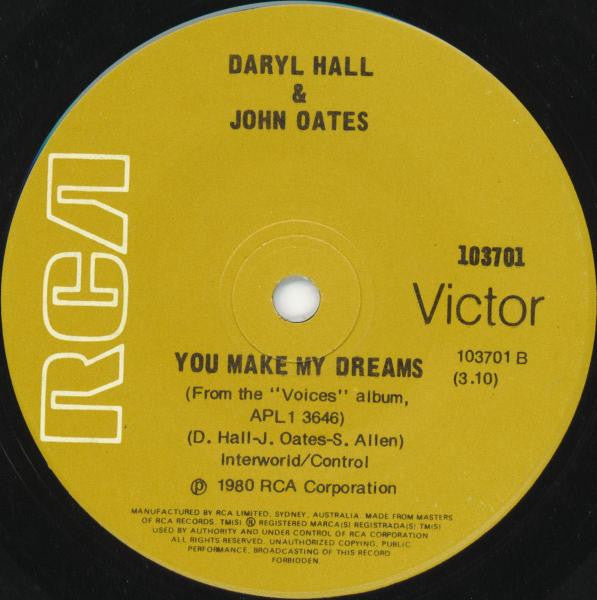 Daryl Hall & John Oates : Kiss On My List (7", Single)