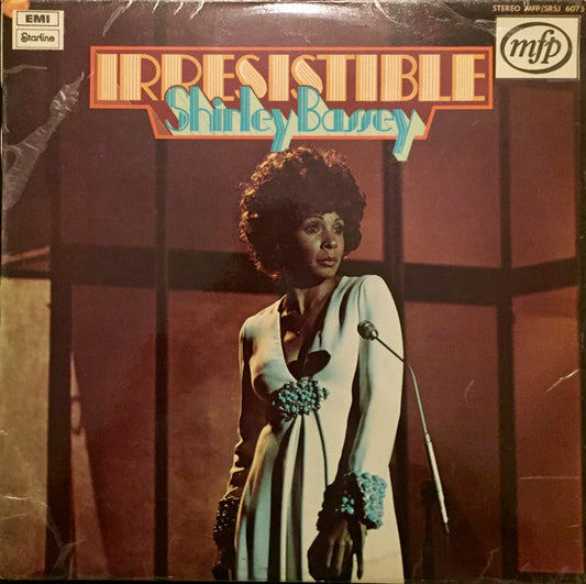 Shirley Bassey : Irresistible (LP, Comp)