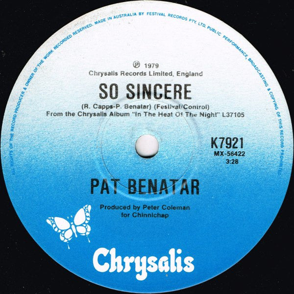 Pat Benatar : We Live For Love (7", Single)