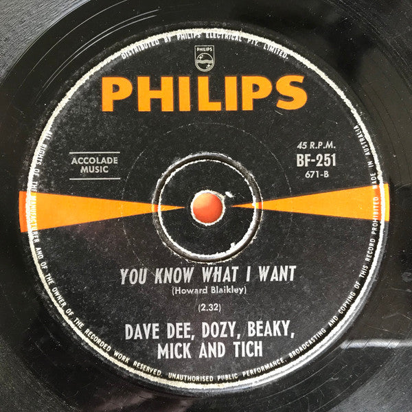 Dave Dee, Dozy, Beaky, Mick And Tich* : Hold Tight! / You Know What I Want (7", Single)