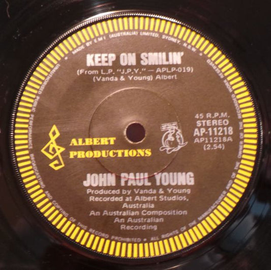 John Paul Young : Keep On Smilin' (7", Single)