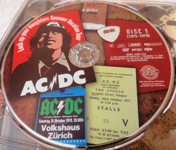 AC/DC : Plug Me In (3xDVD-V, Comp, Copy Prot., Ltd, NTSC, O-C)