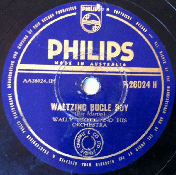 Wally Stott & His Orchestra : Waltzing Bugle Boy / The Kiss (Shellac, 10")