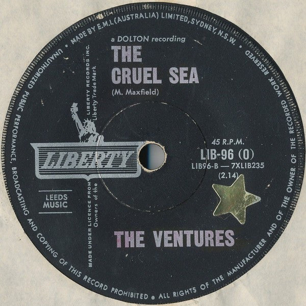 The Ventures : Walk - Don't Run '64 / The Cruel Sea (7", Single)