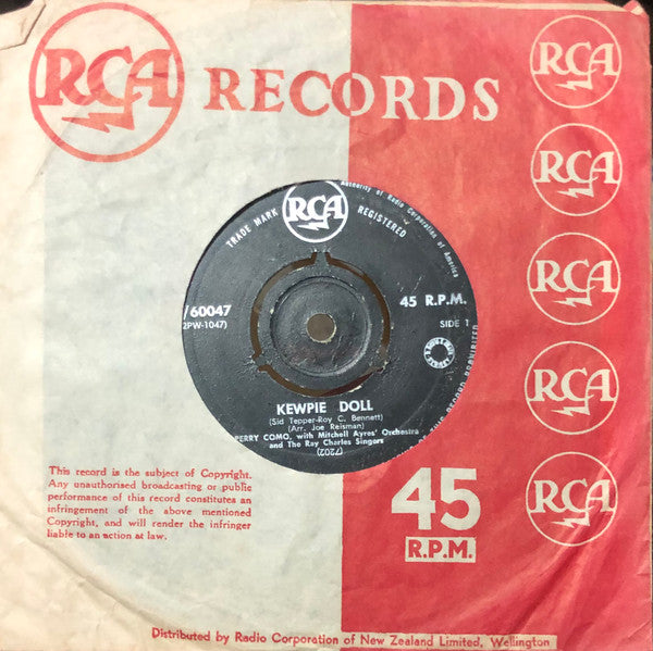 Perry Como : Kewpie Doll (7", Single)